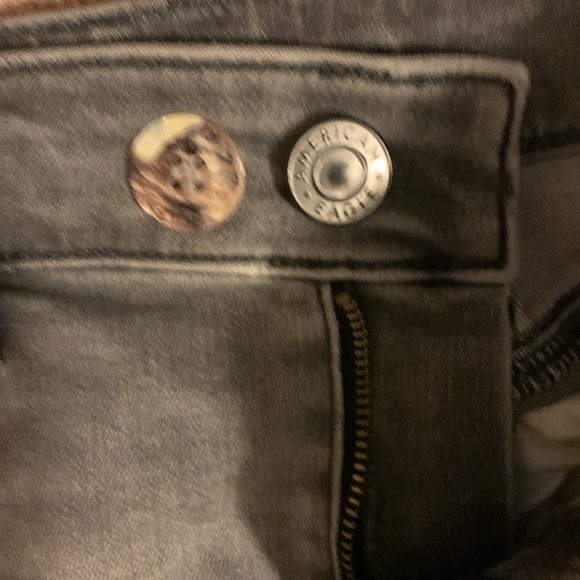 American eagle gray distressed jegging size 4 short - Picture 7 of 8